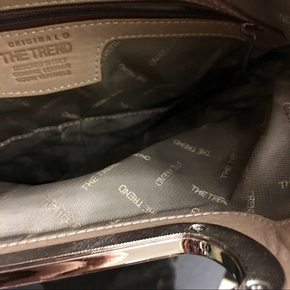 Genuine leather foldover mini crossbody clutch tan - Picture 4 of 7